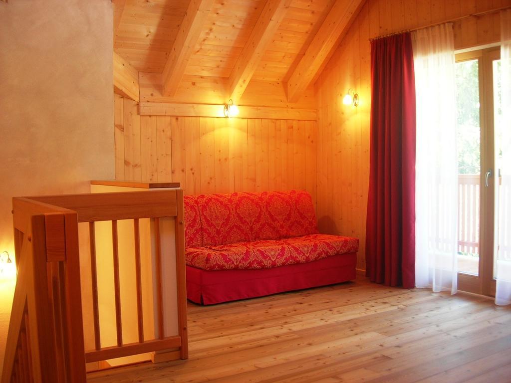 Appartments Helvetia Villabassa Szoba fotó